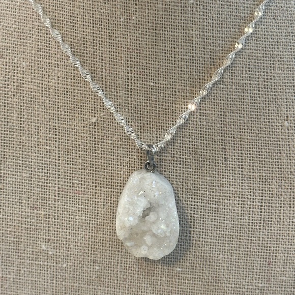 Natural White Druzy Geode 16”L Necklace - Sparkling "Frozen Snow" Raw Stone - Picture 7 of 7